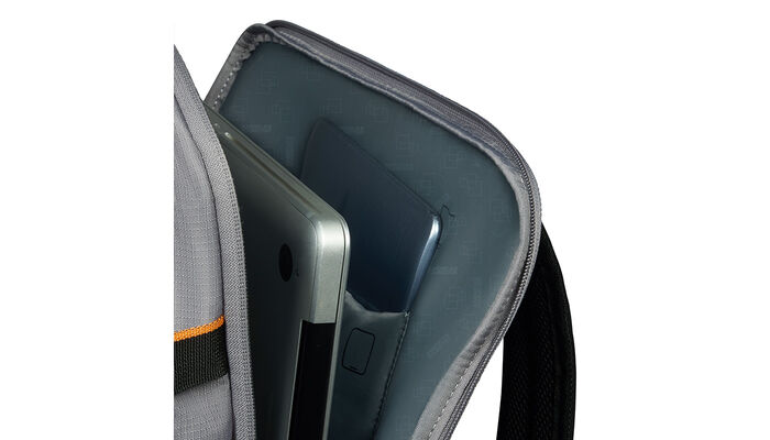 Compartiment ordinateur 15.6"