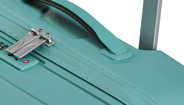 Fermeture éclair avec un revêtement hydrofuge