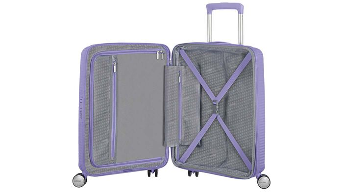 Organisation intérieure avec une poche  zippée supplémentaire