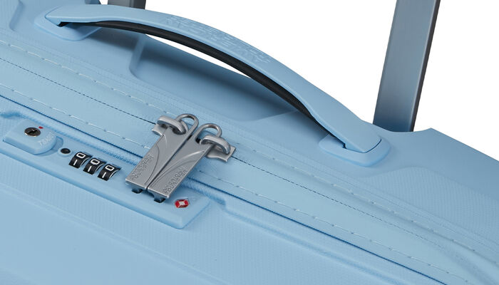 Fermeture éclair avec un revêtement hydrofuge