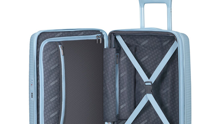 Organisation intérieure avec une poche  zippée supplémentaire