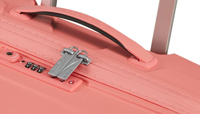 Fermeture éclair avec un revêtement hydrofuge