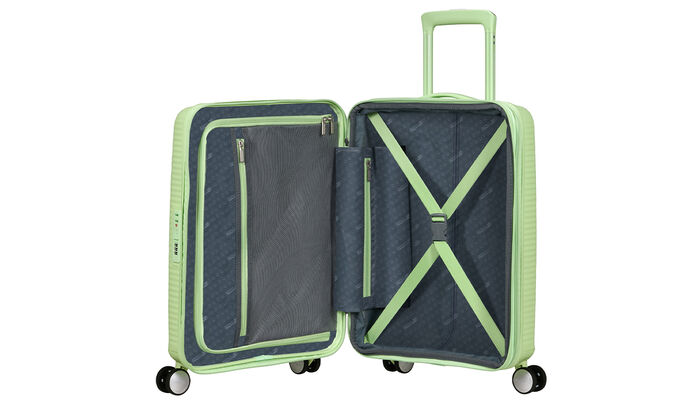 Organisation intérieure avec une poche  zippée supplémentaire