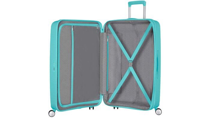 Organisation intérieure avec une poche  zippée supplémentaire