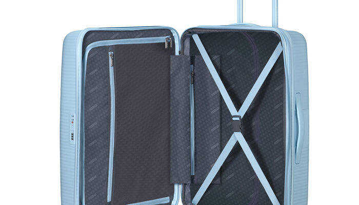 Organisation intérieure avec une poche  zippée supplémentaire