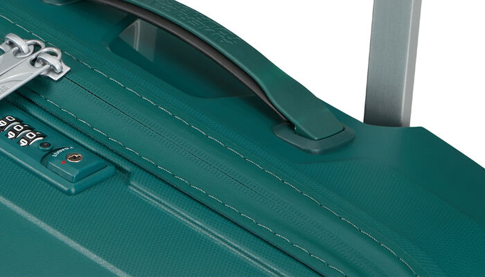 Fermeture éclair avec un revêtement hydrofuge