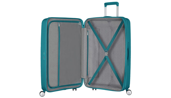 Organisation intérieure avec une poche  zippée supplémentaire