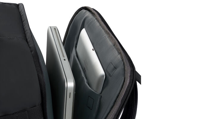 Compartiment ordinateur 15.6"