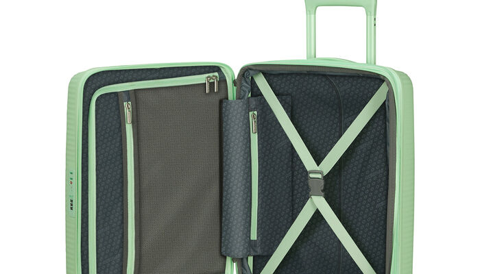 Organisation intérieure avec une poche  zippée supplémentaire