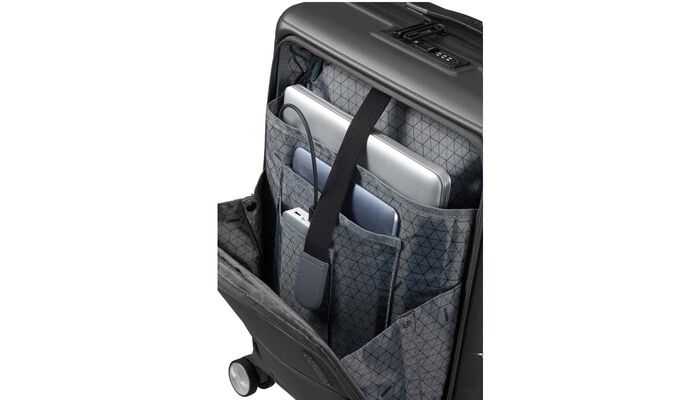 Compartiment de rangement à l'avant