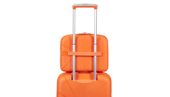 Passant-arrière elastique